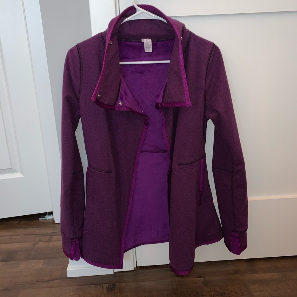 Ivivva big business wrap jacket